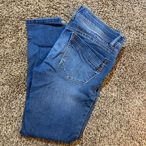 Democracy Stretchy Waist Capris